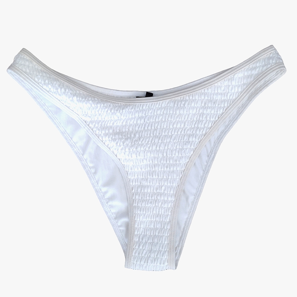Kendall + Kylie White Bikini Bottom Sz M NWOT